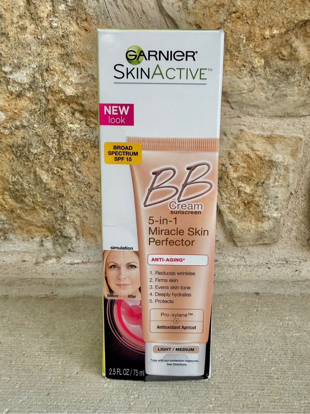 Garnier BB Cream 5 in 1 Miracle Skin Perfector Anit-Aging Light Medium NIB